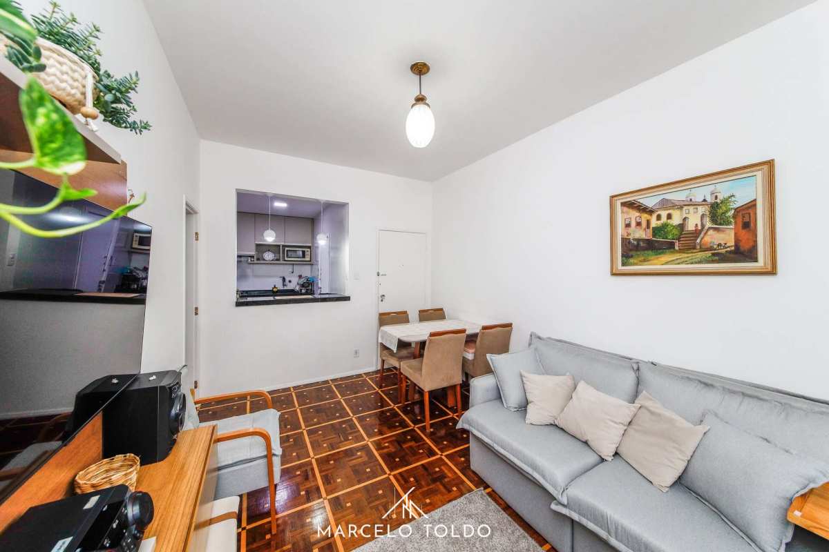  - Apartamento à venda, no Ed. Visconde de Mauá em Juiz de Fora, Centro, com 3 quartos