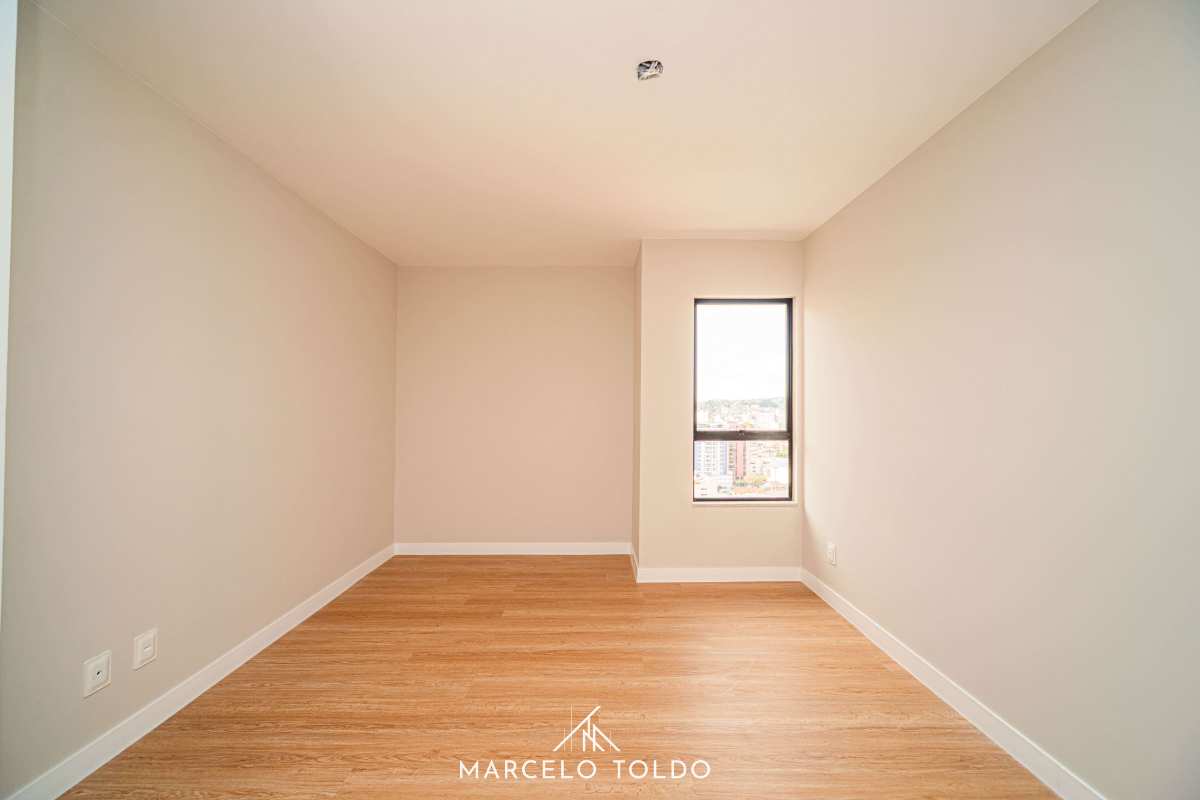  - Apartamento à venda, no Ir. Maria Celeste em Juiz de Fora, Santa Helena, com 3 quartos