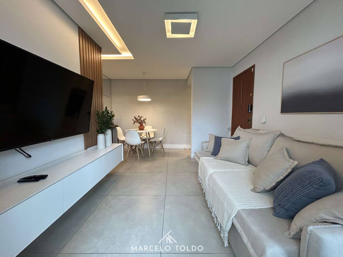 Apartamento à venda, no Edifício Château Montpellier em Juiz de Fora, Estrela Sul, com 2 quartos, 85m² - Marcelo Toldo Imóveis