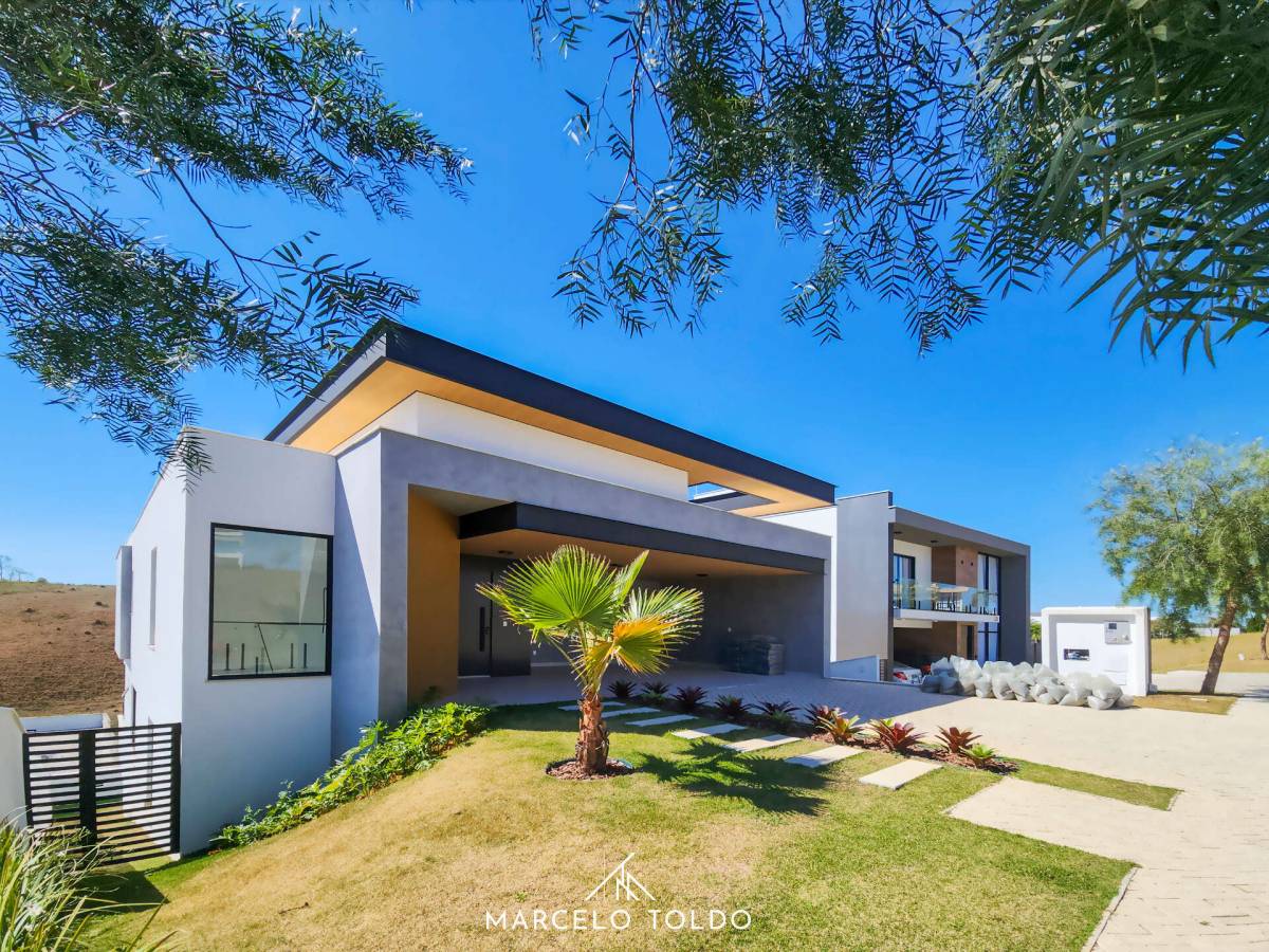 Fachada - Casa de condomínio à venda, no Alphaville em Juiz de Fora, São Pedro, com 4 quartos, 363,40m²