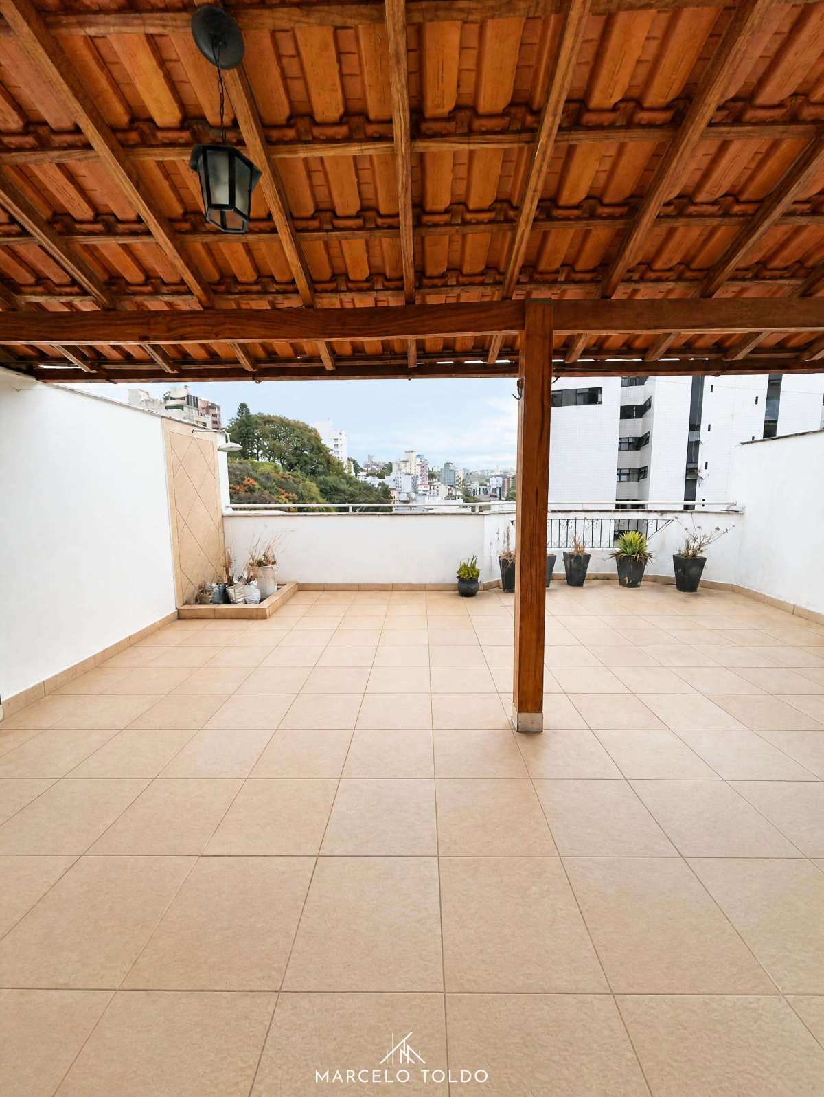 Área Externa - Cobertura Duplex com 5 Quartos à Venda, 167m² - Bom Pastor